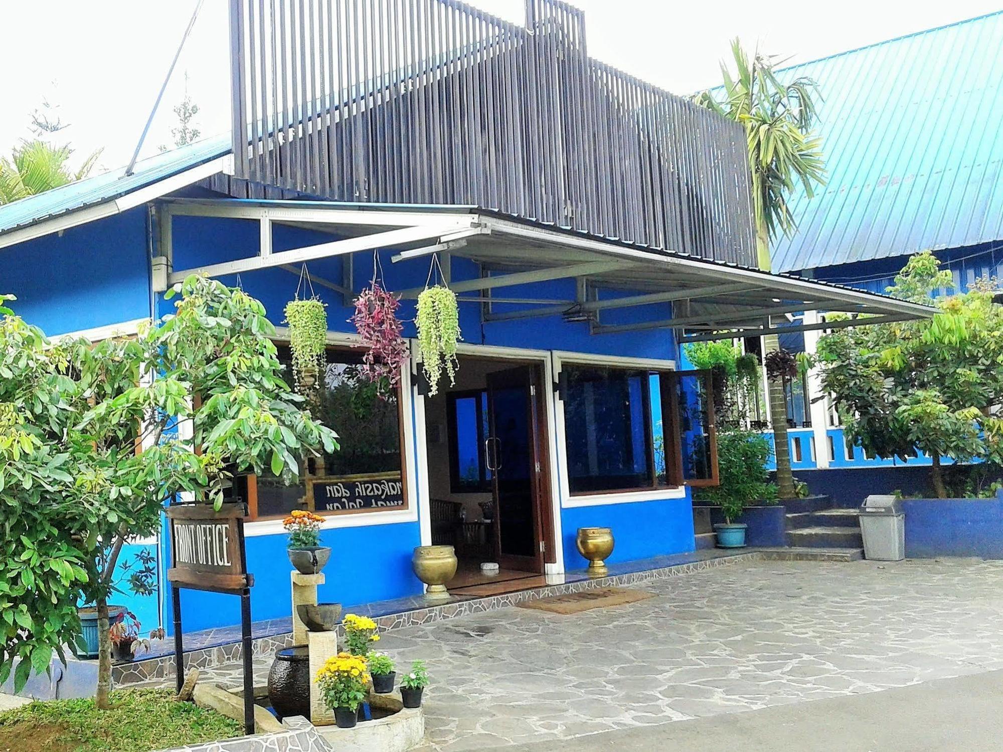 Aries Biru Resort Cisarua Exterior photo